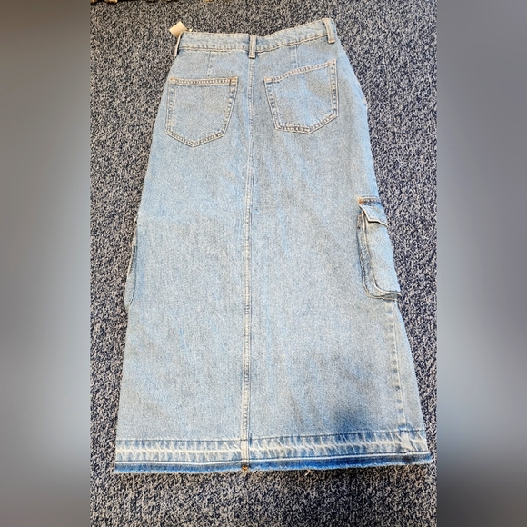 NWT Maxi Denim Cargo Skirt - Picture 4 of 6